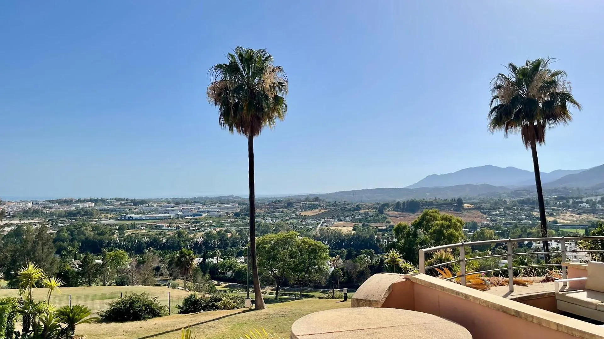 Apartamento Lovely Apartament In Nueva Andalucia, With Spectacular Sea & Giblartar View Marbella