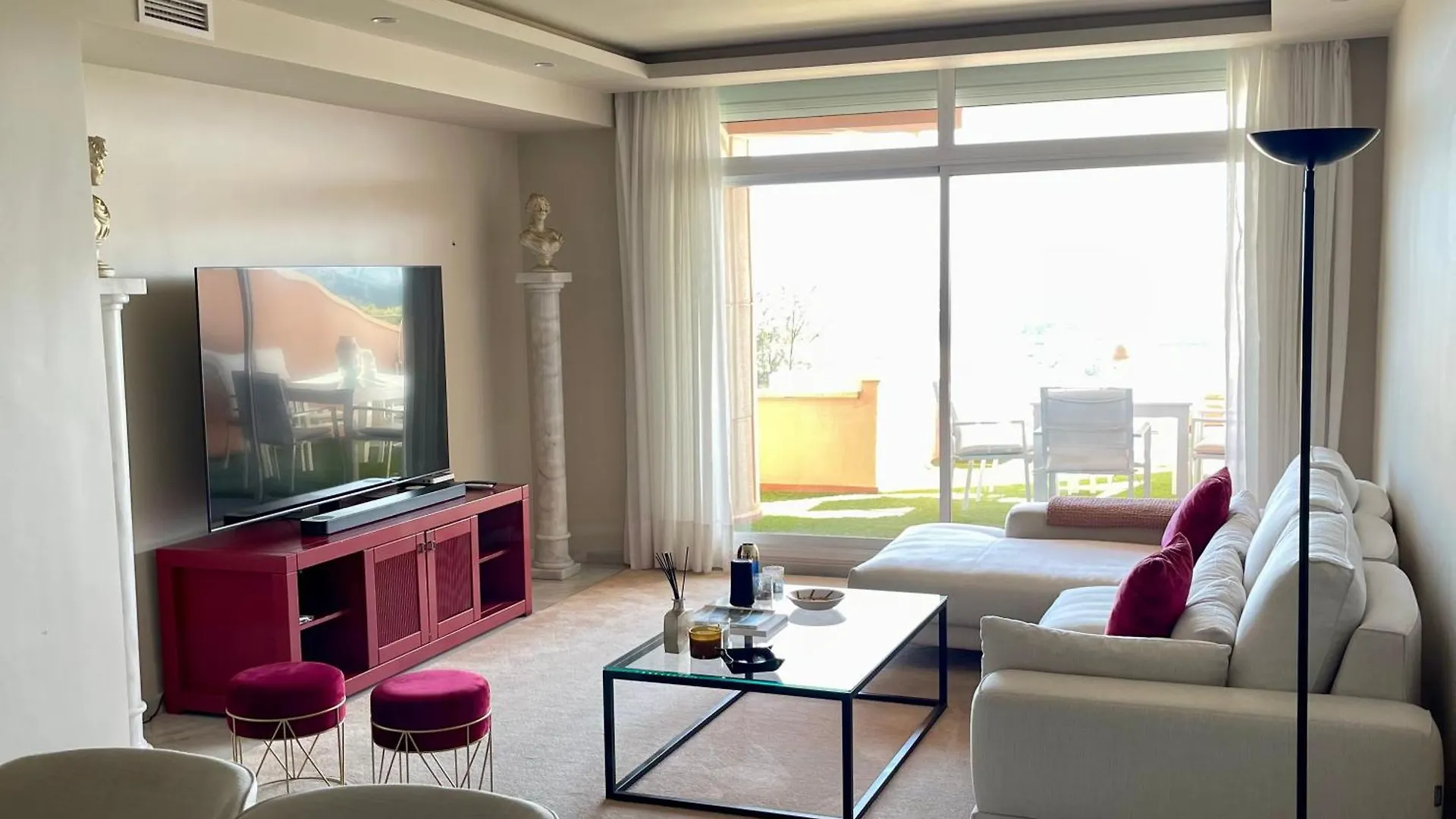 Lovely Apartament In Nueva Andalucia, With Spectacular Sea & Giblartar View Marbella Apartamento