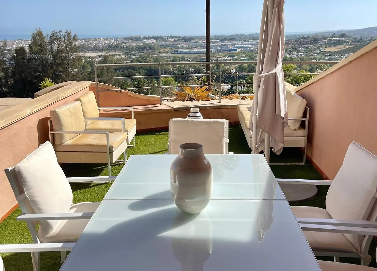 Lovely Apartament In Nueva Andalucia, With Spectacular Sea & Giblartar View location
